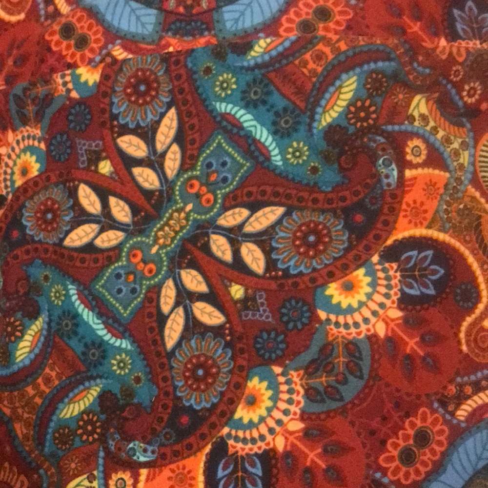 Lularoe tc paisley leggings
